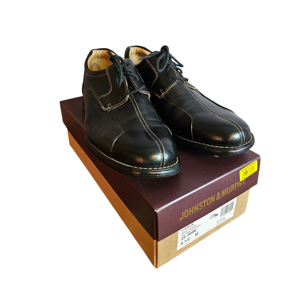 Johnston & Murphy Men's Locklin Woven Venetian LeatherOxfords. Black. Size 9.5